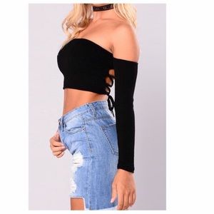 ‘Jacquelin’ Long Sleeve Off the Shoulder Tie Top